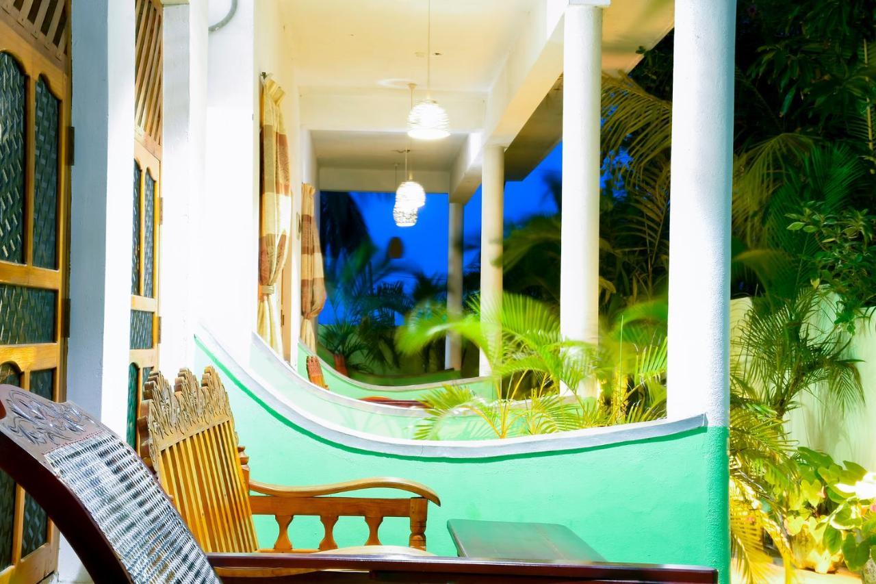 Badolina Kingdom Hotel Arugam Bay Bagian luar foto