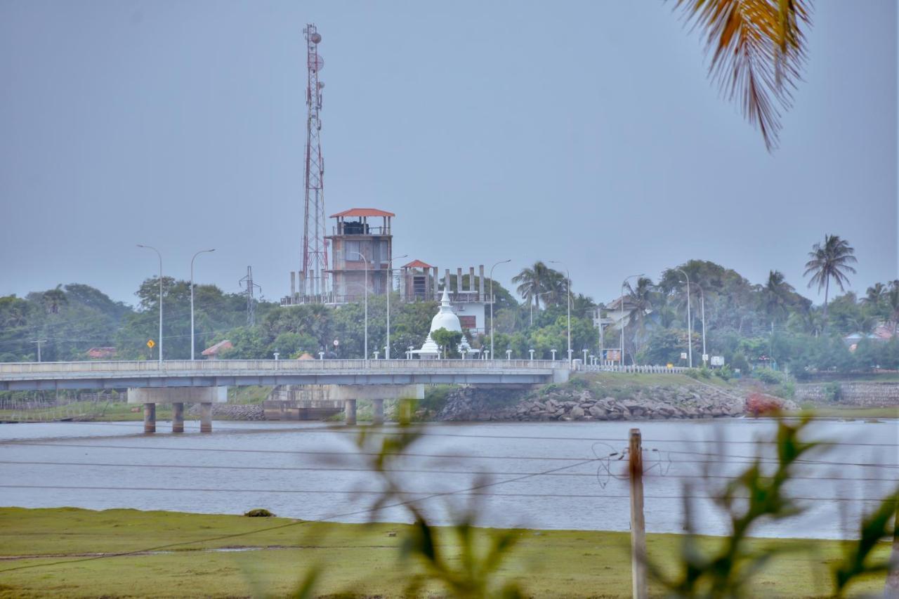 Badolina Kingdom Hotel Arugam Bay Bagian luar foto