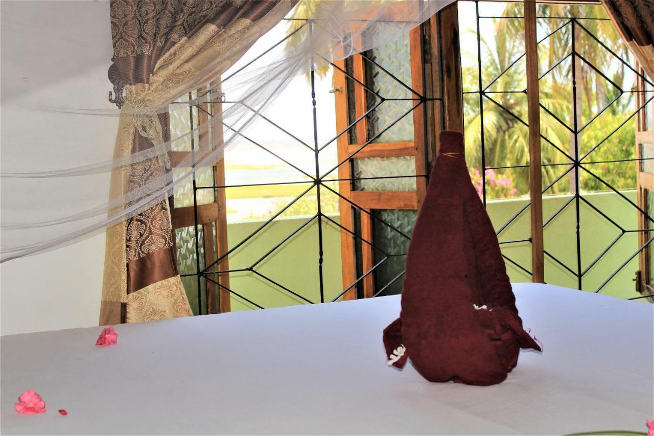 Badolina Kingdom Hotel Arugam Bay Bagian luar foto
